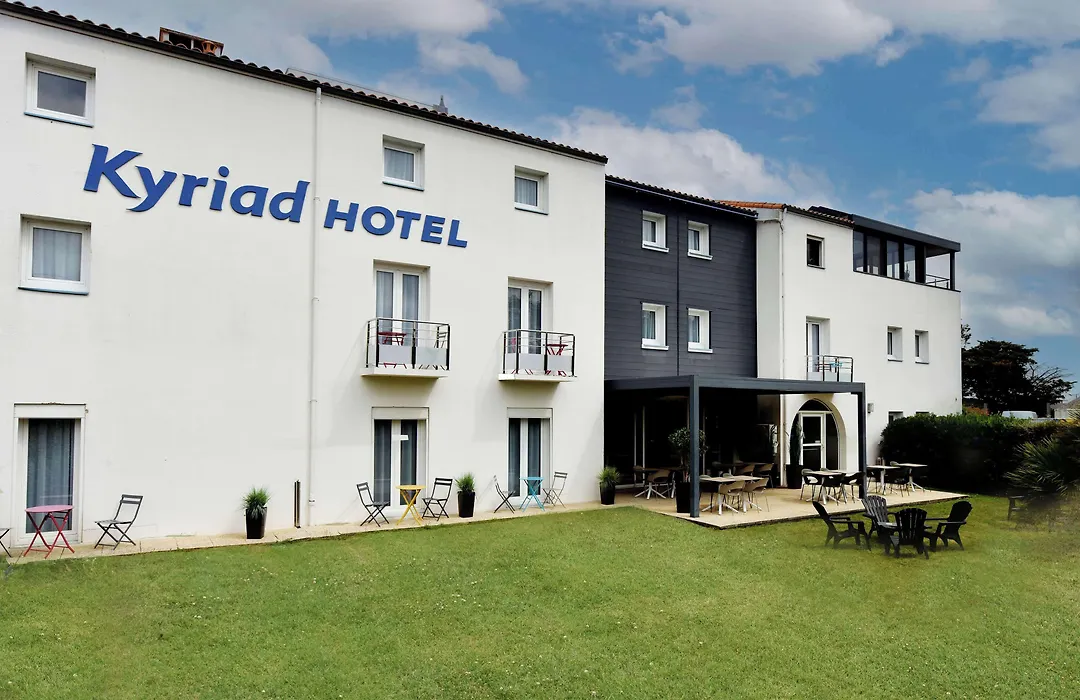 Hotel Kyriad La Rochelle Centre Ville-1